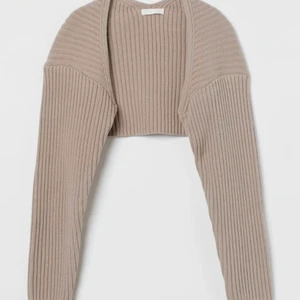 Grå bolero - Supersöt trendig bolero🤩 Använd bara en gång med prislapp kvar. Säljer då den inte kommer till användning💓