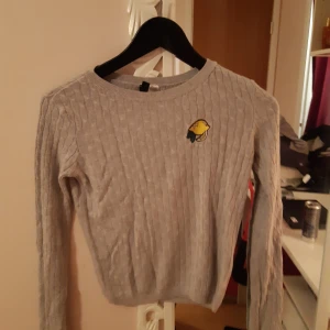 Grå tröja - Grå tröja från hm