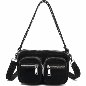 Noella Celina väska - Säljer denna snygga och trendiga noella celina väskan. Sparsamt använd💕