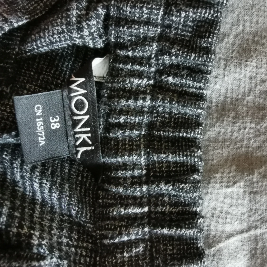 Kostymbyxor Monki - 91