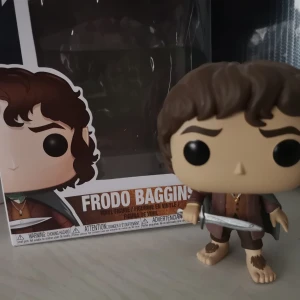 Funko Pop! Figur med Frodo ifrån Sagan Om Ringen!  - Original kartongen medföljer! (syns på bilden) 