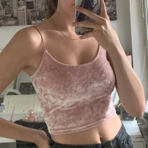 Rosa Sammetslinne - Supergulligt rosa sammetslinne från HM som inte kommer till användning💗