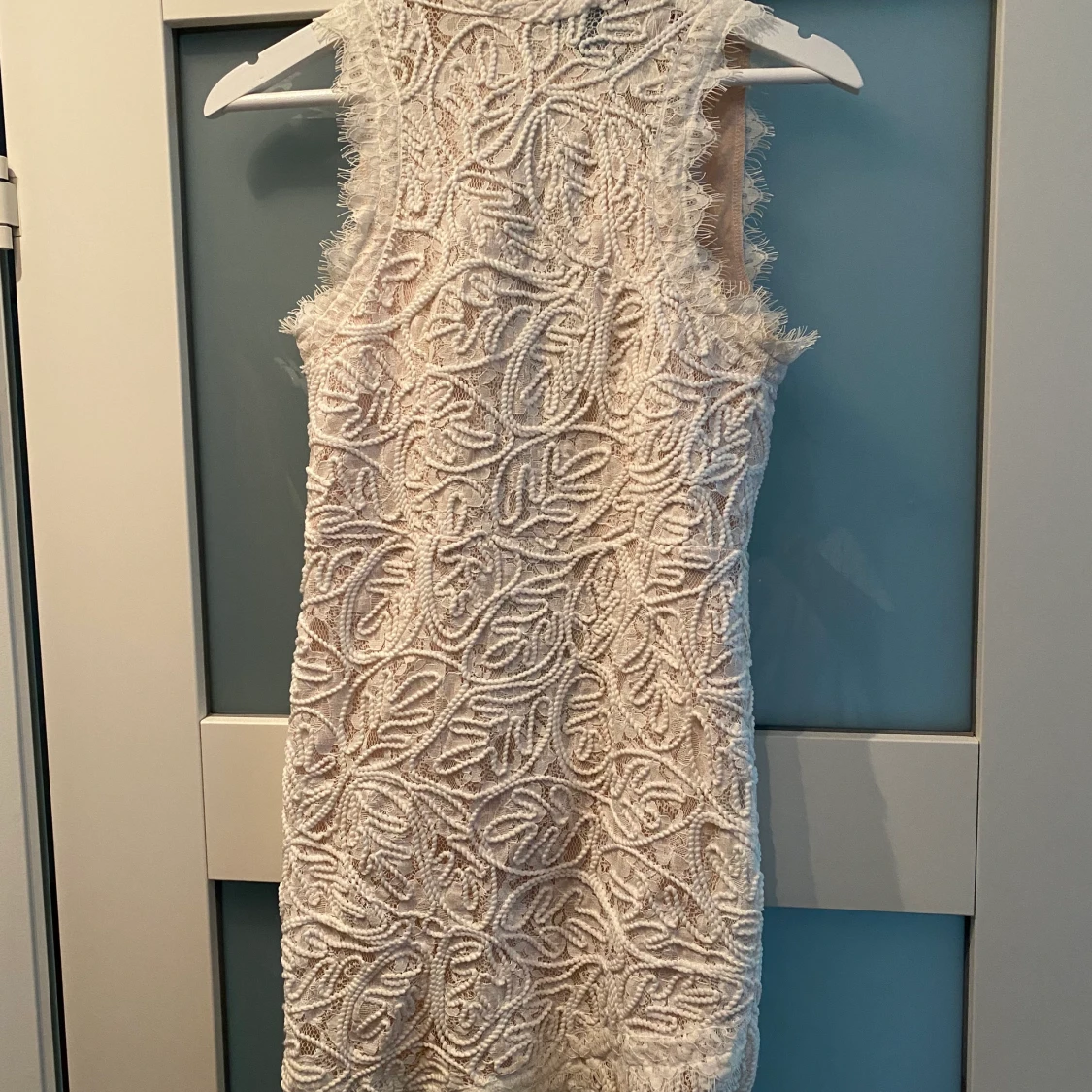 Vit Halter Neck Klänning