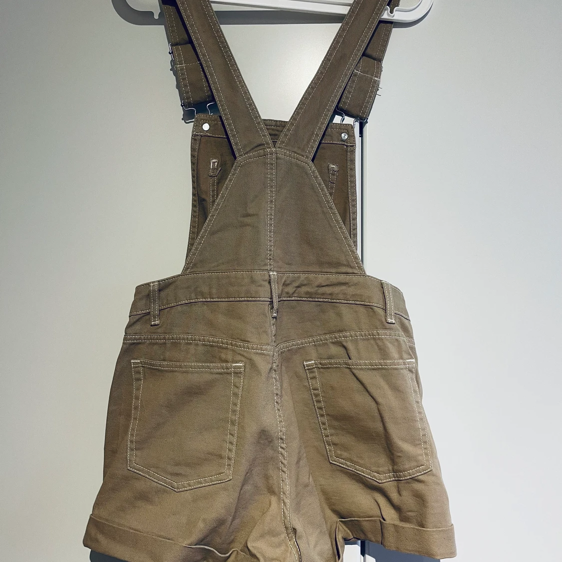 Hängsle shorts beige från H&M - 91