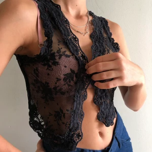 Väst spets - Väst i svart spets 🤠