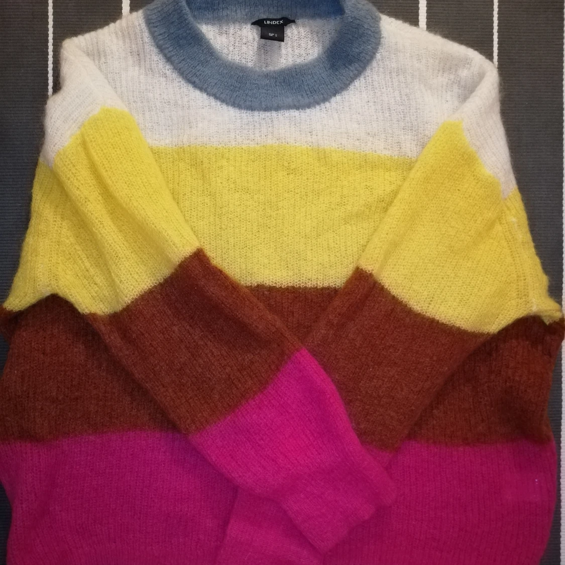 Lindex stickad tröja strl L