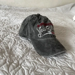 Keps - Helt ny keps som inte kommer till användning