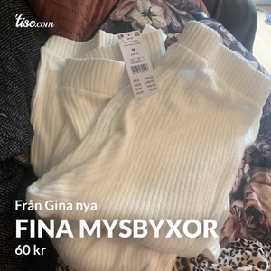 Gina  - Säljer dessa då jag ej gillar ljusa men köpte två tänkte ha hemma men inte jag helt nya ett par med lapp på och ett par tog av lapp för prova. 60 kr styck båda där 100 sen frakt på det. Kostar 249 styck nya 