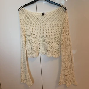 Stickad topp från HM - Stickad topp från HM. Storlek S. Måttlig använd