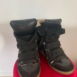 Isabel Marant - Välanvända men i mycket bra skick! Storlek 39 