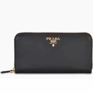 Prada plånbok  - Ser helt ny ut