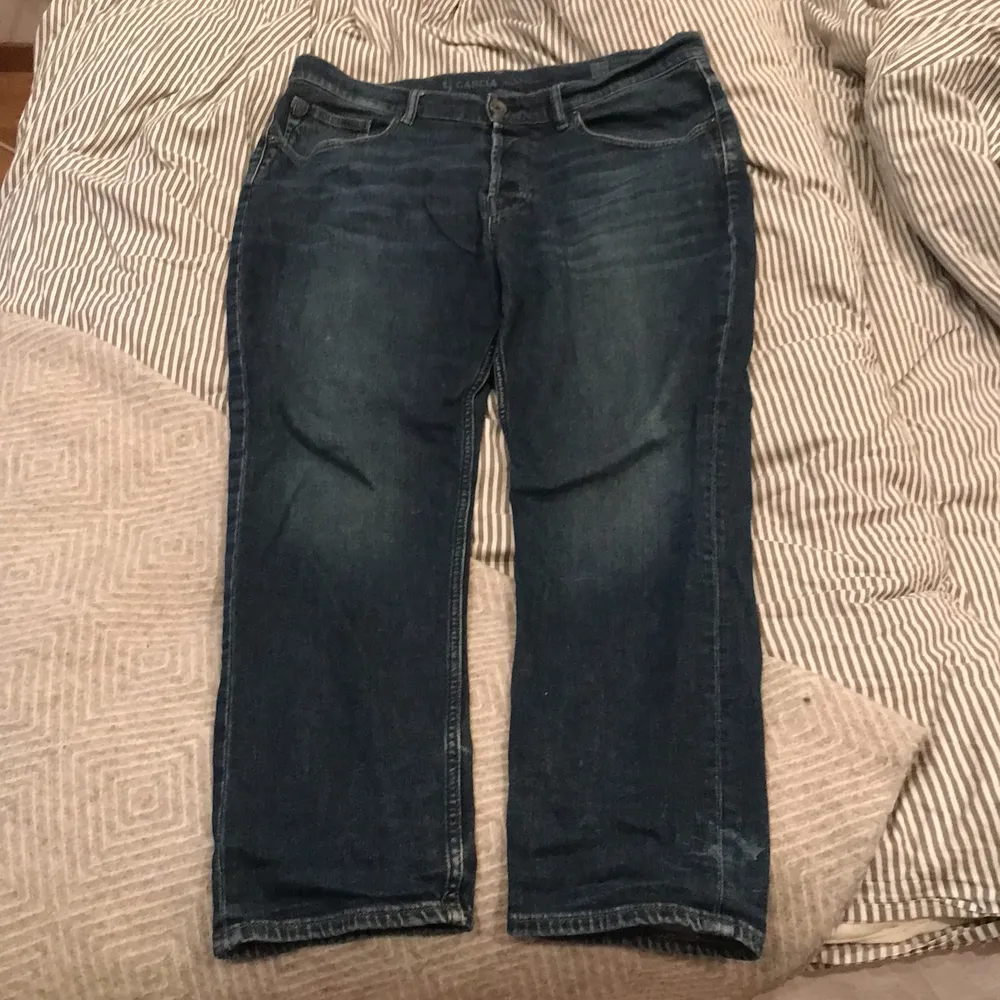 Hela fina jeans, aldrig använda och i fint skick . Jeans & Byxor.