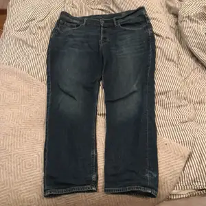 Hela fina jeans, aldrig använda och i fint skick 