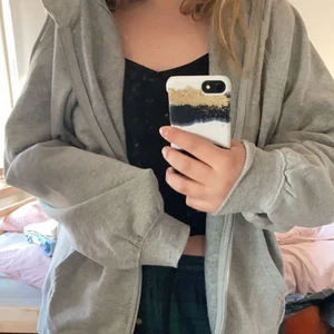 Stor grå munkjacka - Helt ny lappen sitter fortfarande på. Grå och simpel❤️ Är från HM men slutsåld!!