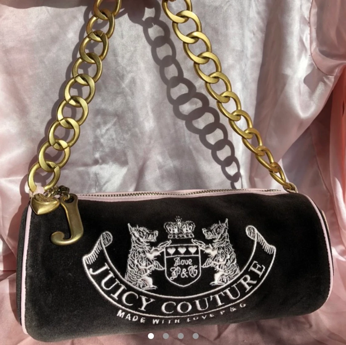 SÖKES - Liten Juicy couture väska