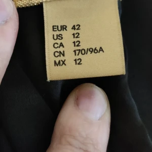 Oanvänd klänning  - Kort klänning från HM som är oanvänd.