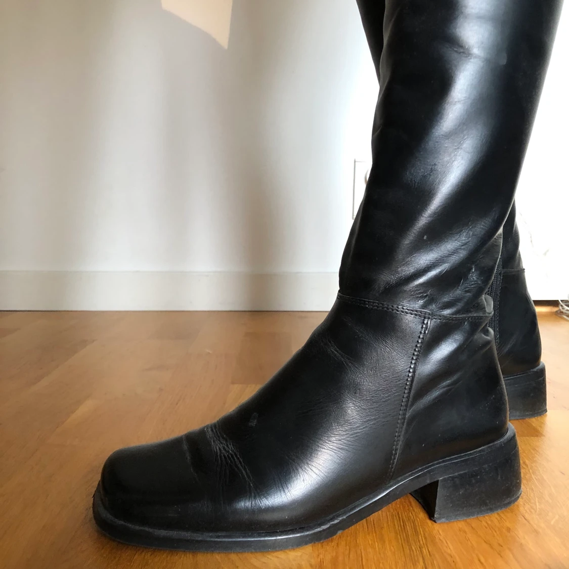 Svarta läderboots strl 39 - 90