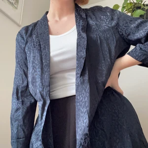 Marinblå lång kimono - 100% viskos 