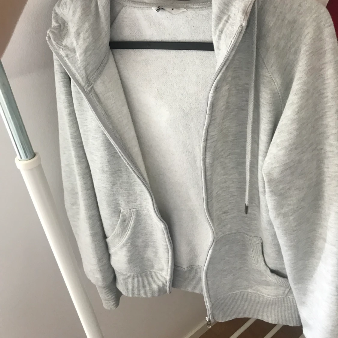 Zip up hoodie!! - 90