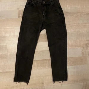 Denim black jeans - Denim black jeans i mycket bra skick, modell: EMILY high waisted straight 