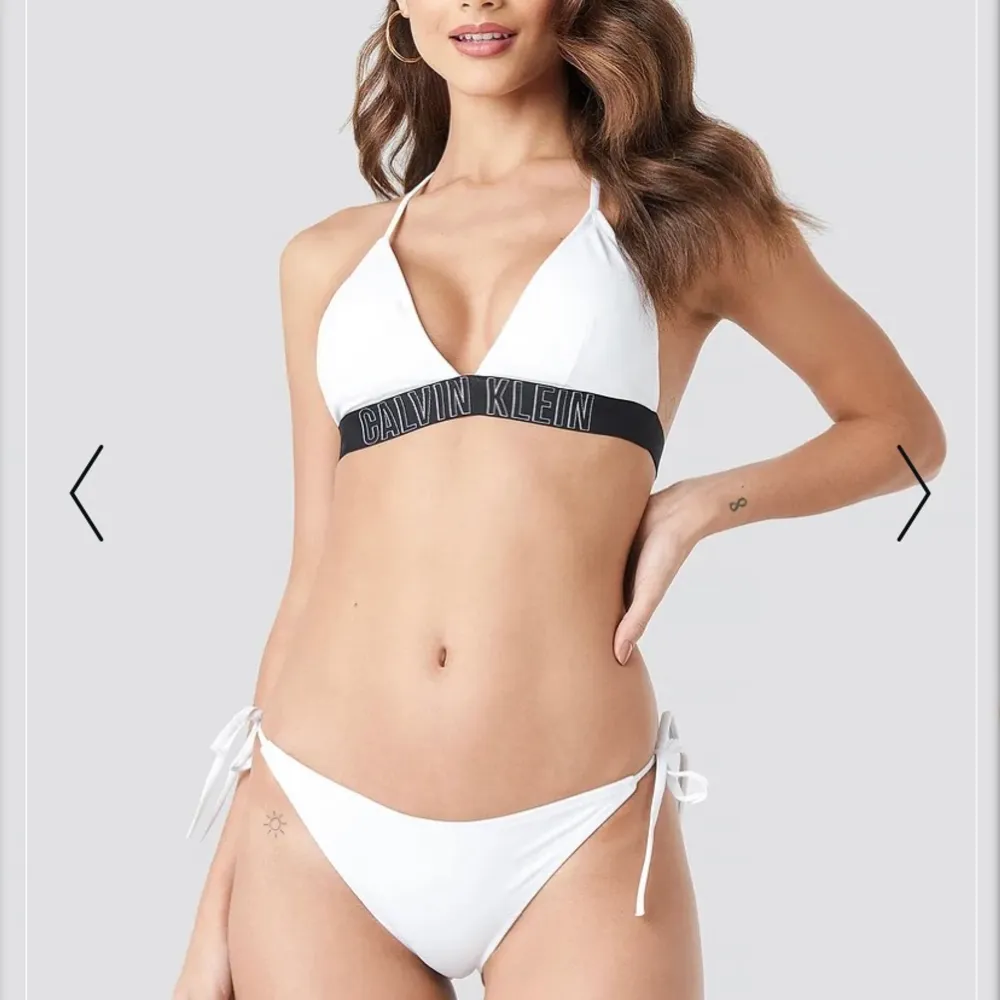 Bikini från Calvin Klein, köpt för ca 1000kr och är endast använd ett fåtal gånger då jag inte tycker att den passar mig. Annar supersnygg💗. Övrigt.