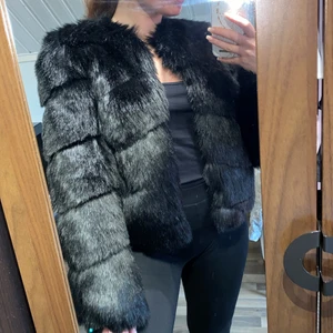Pälsjacka - Helt ny pälsjacka! 