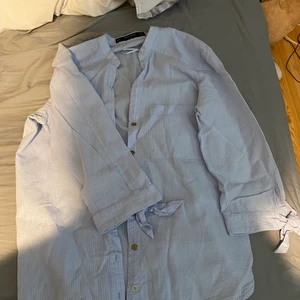 Skjorta - Fin men kommer tyvärr ej till användning.