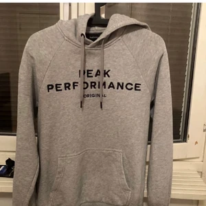 Peak hoodie strl S - Bra skick inget fel på den
