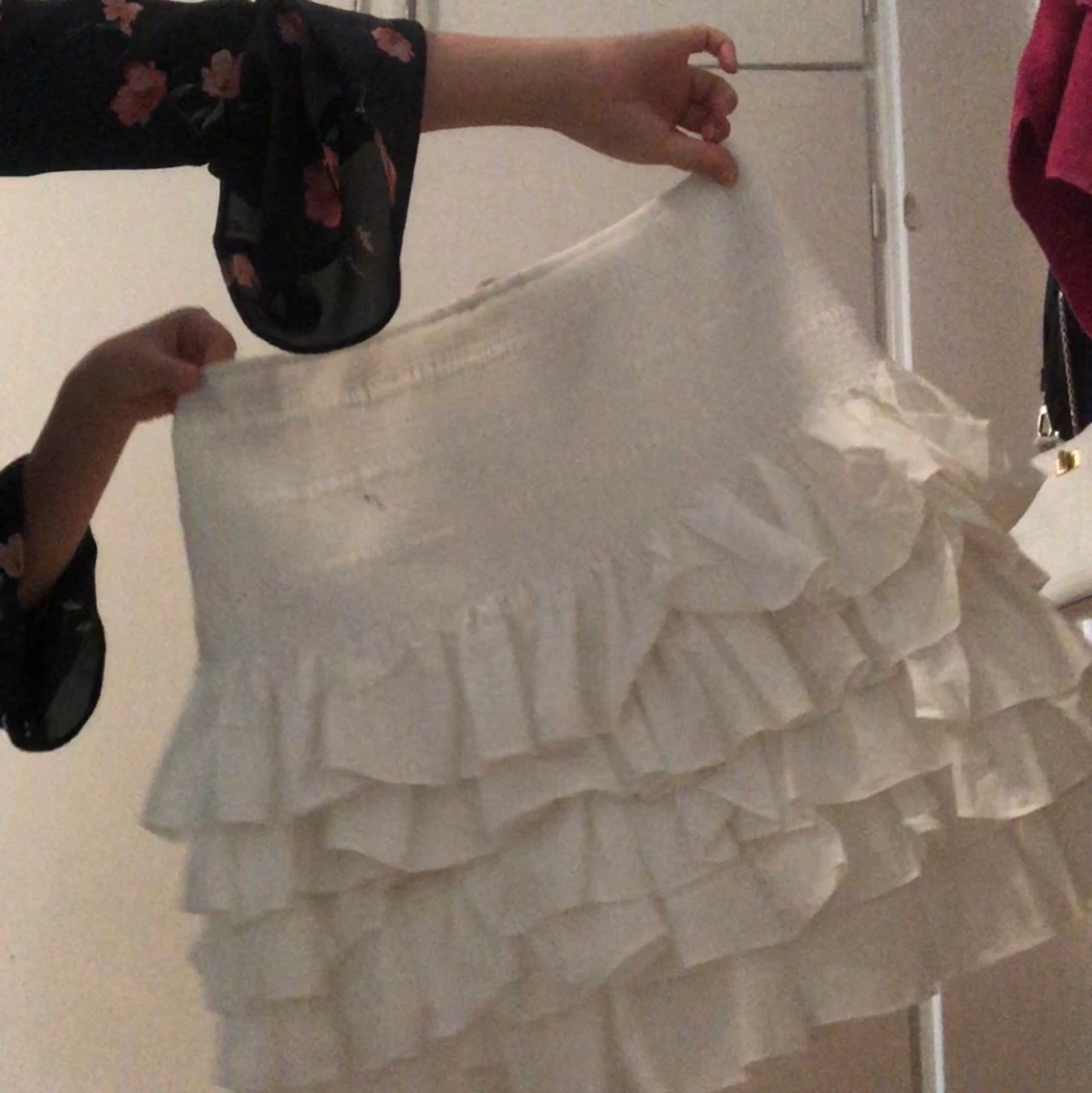 KJOL VIT STL 38 passar även 40 - 90