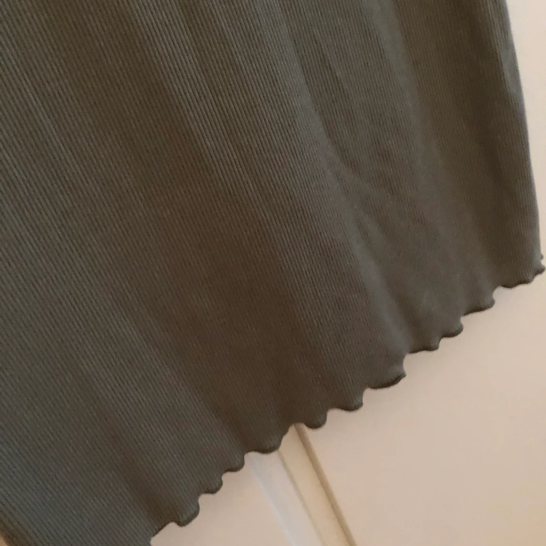 Ribbad klänning  - 91