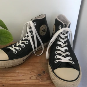 Svarta converse  - Svarta converse t storlek 40,Hör av er vid intresse🥰🥰