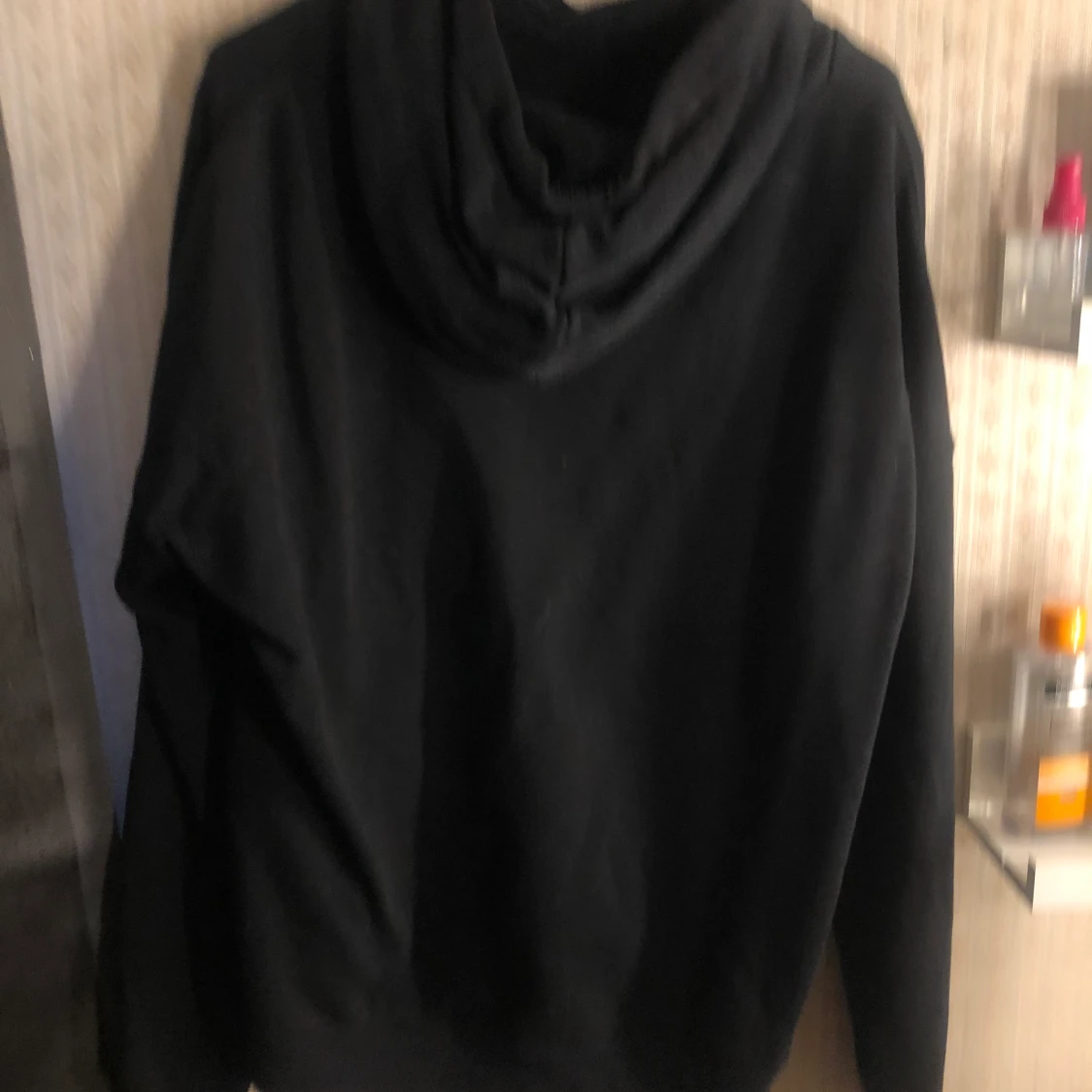 Svart oversized hoodie - 90