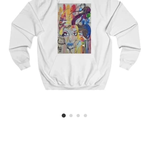 !!!!INTRESSE KOLL!!!! - Vill sälja min hoodie från The cool Elephant, modellen är den gamla modellen och har knyt snöre istället. Använde max 7 gånger och trycket är lite slitet men väldigt snyggt ändå. Skriv gärna vad ni kan tänka er ge för denna hoodien♥️♥️