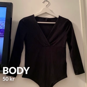Body - Svart body i storlek S, 50kr + ev frakt eller bud! 