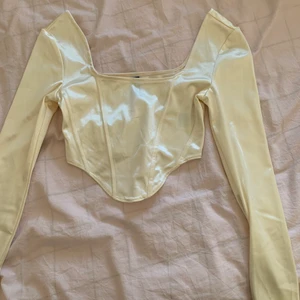 Topp - Jättefin corsett liknande topp✨