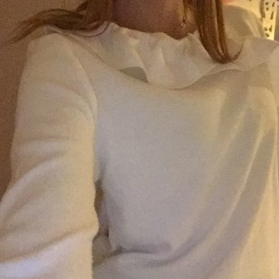 Vit långärmad volang tröja⚡️ - 91