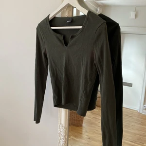 Grön tröja - Grön tröja från Ginatricot