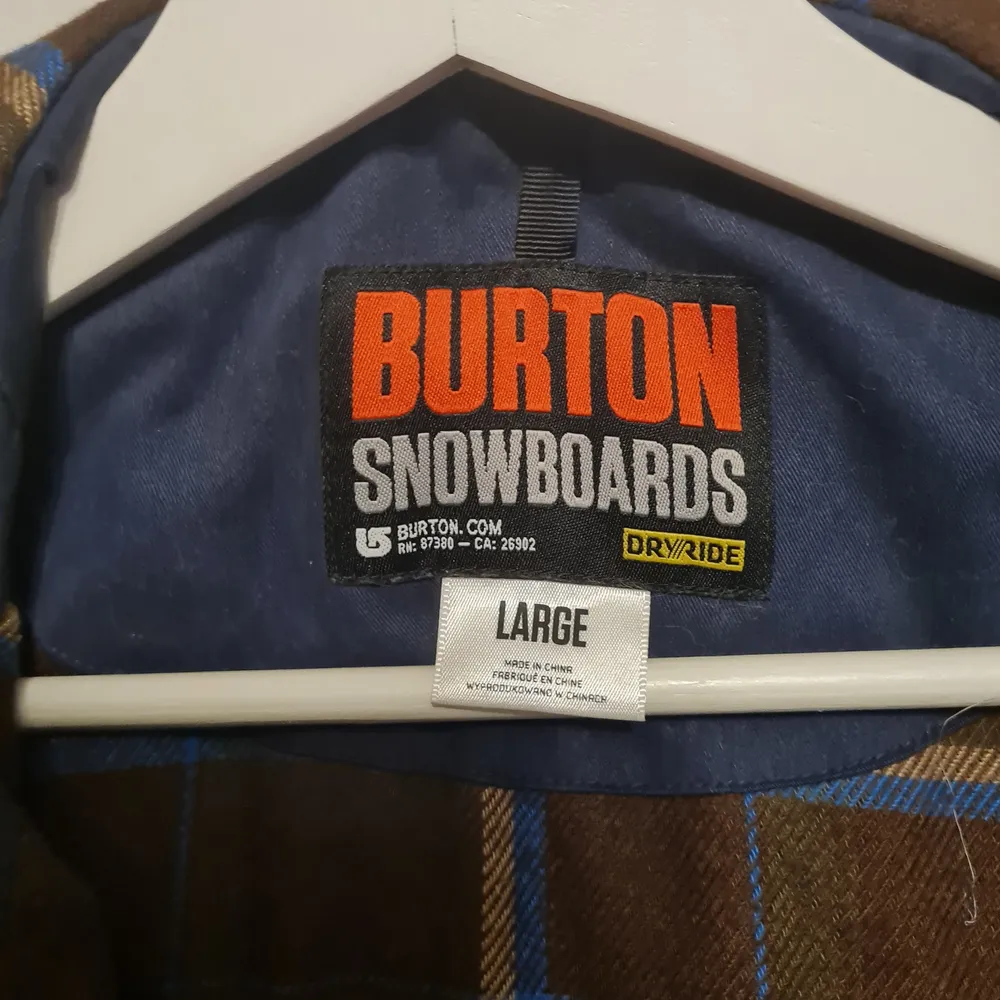 Burton snowboard jacka stl L. Gott skick!. Jackor.