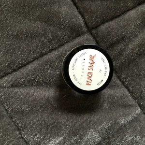 Lip scrub  - Läpp skrub! Säljer pga dubbletter!! Aldrig använd ❤️