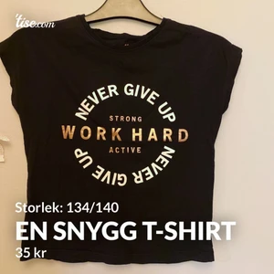 Fin t-shirt  - Nästan aldrig använt. KÖPARE STÅR FÖR FRAKT 