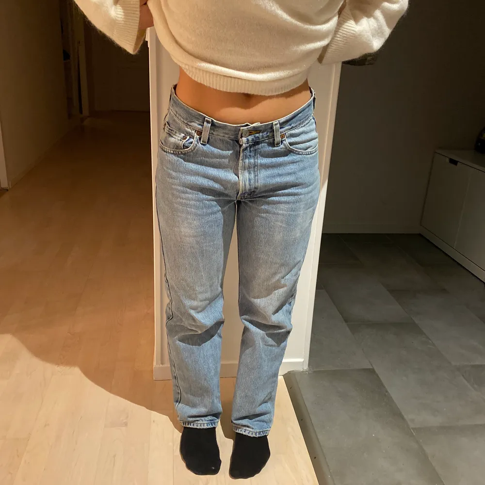 Intressekoll på dessa Jättefina Levis jeans i 30/32, fint skick. Jag är 164cm lång. Jeans & Byxor.