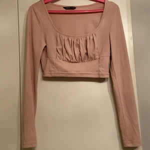 Rosa croptop - Fin rosa croptop som aldrig är använd! Köparen står för frakt!