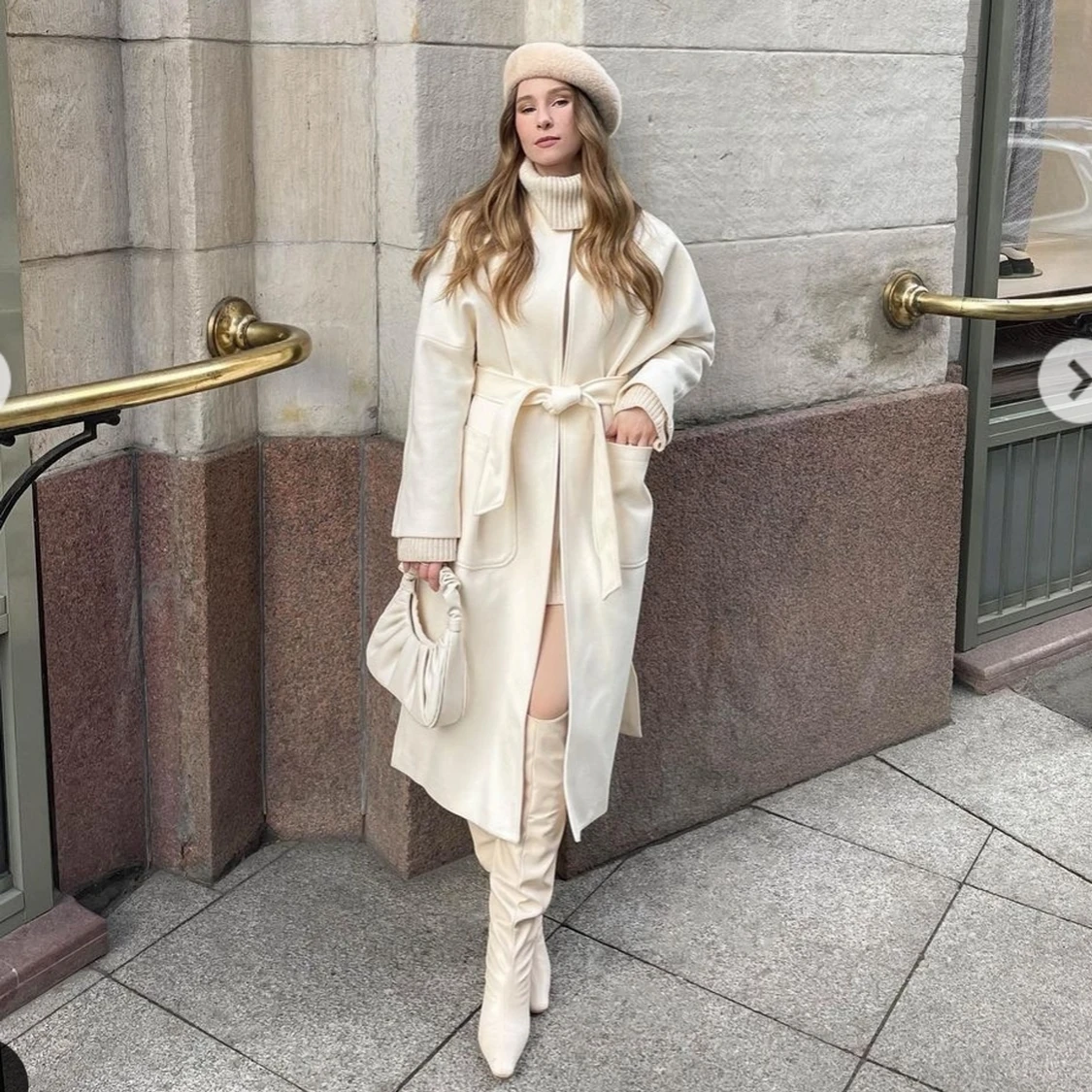 Lång ljusbeige kappa - NY