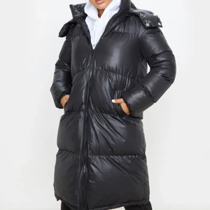 Svart lång puffer - Så varmt snygg puffer jacka från plt stl 8 (36) 🌸💞 bra skicka, använd 1 vinter