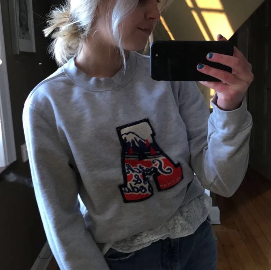 Snygg basic sweatshirt!!