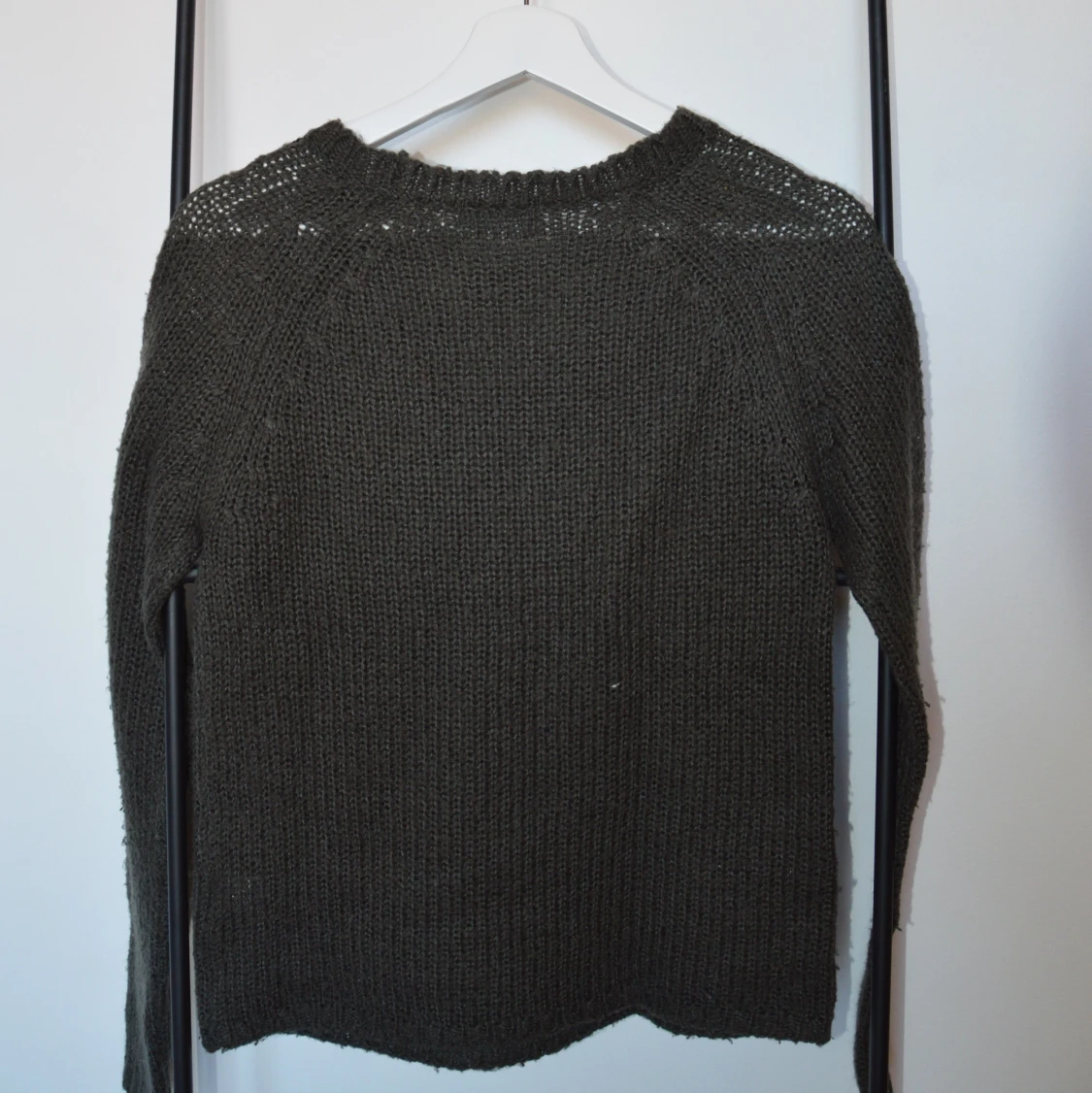 Mörkgrå tröja - S🤍 - 91