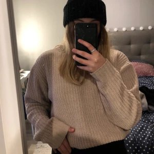 Berskha tröja - Superfin tröja från berskha nästintill oanvänd, strl M. 120kr eller BUD💓köparen står för frakten