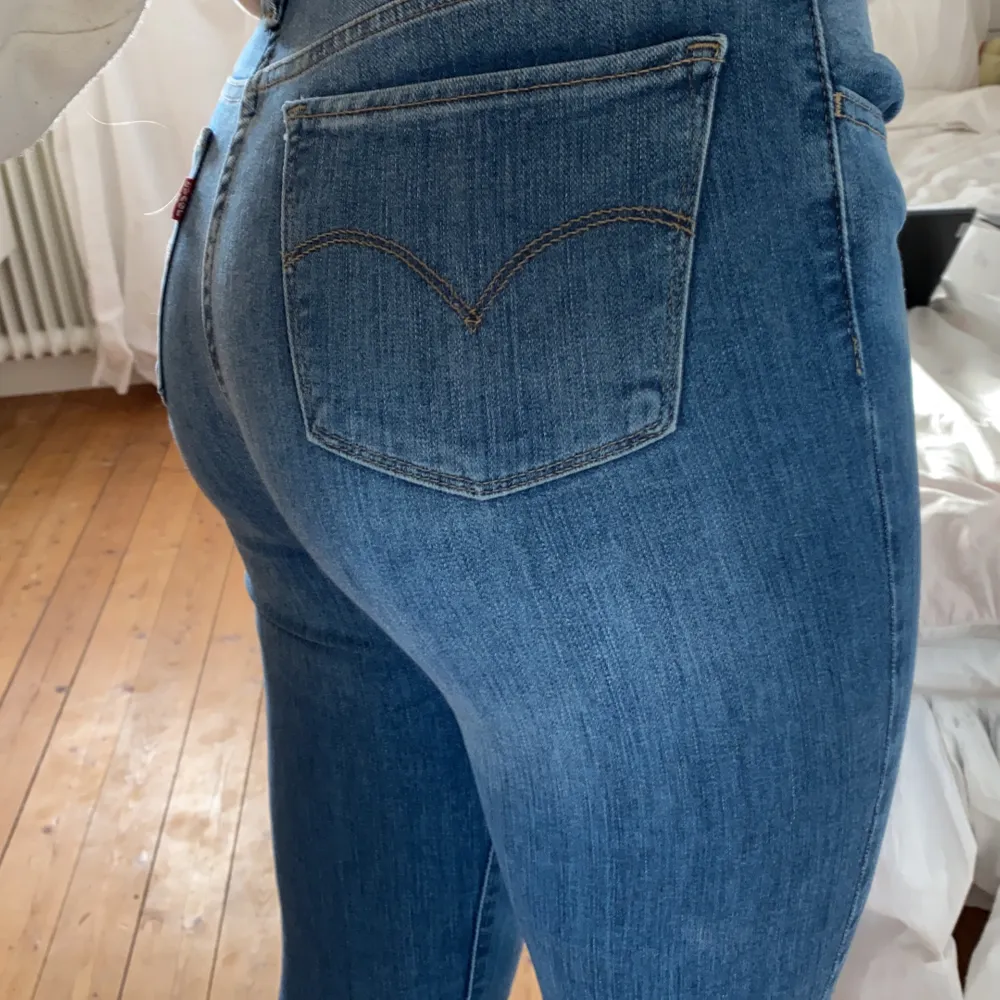 Levis jeans; storlek: w29, ”710 SUPER SKINNY”. Inga slitningar, nyskick . Jeans & Byxor.