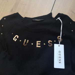 Svart klänning Guess nya, storlek M. Jag köpte för 1100kr (Stockholm) 