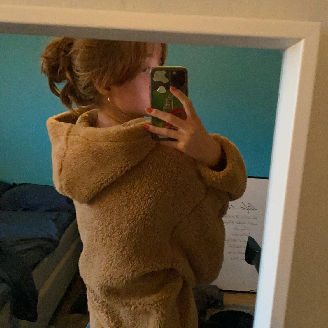 Superskön Teddytröja från Gina Tricot - 90